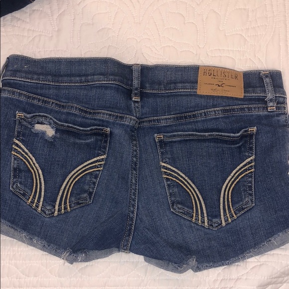 Hollister shorts - Picture 2 of 3